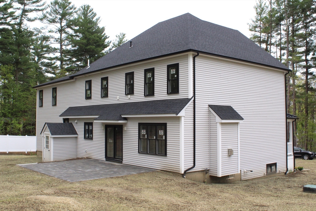 32 Mendon Street Upton, MA 01568 - Photo 8 of 30