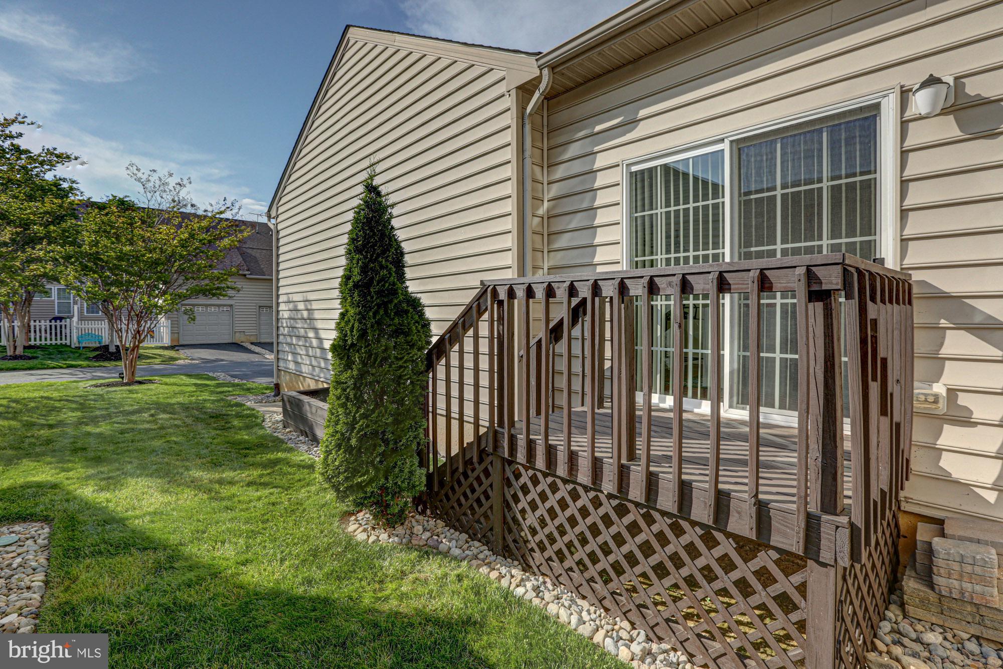 1805 North Pollock Way Middletown, DE 19709 - Photo 80 of 84 Charming backyard deck retreat.