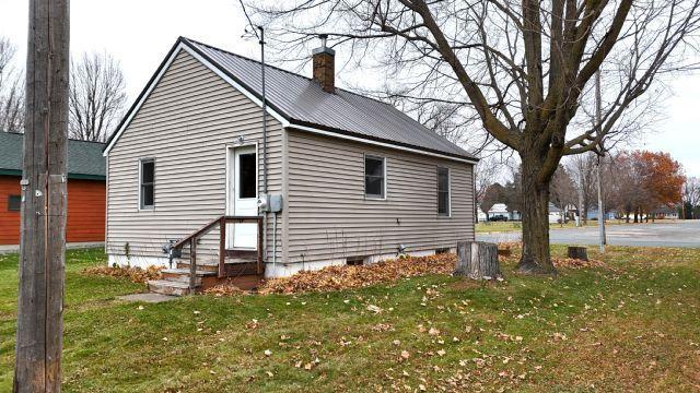 515 South 5th Street Luck, WI 54853 - Photo 2 of 41