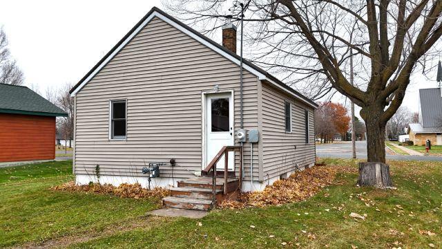 515 South 5th Street Luck, WI 54853 - Photo 27 of 41