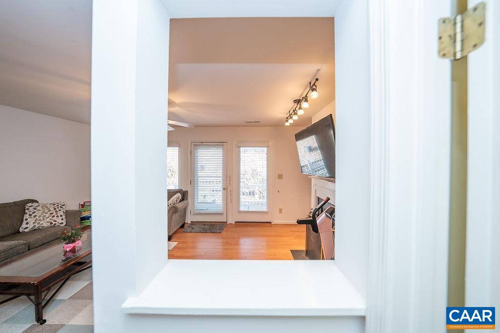 1302 Wimbledon Way Charlottesville, VA 22901 - Photo 19 of 60