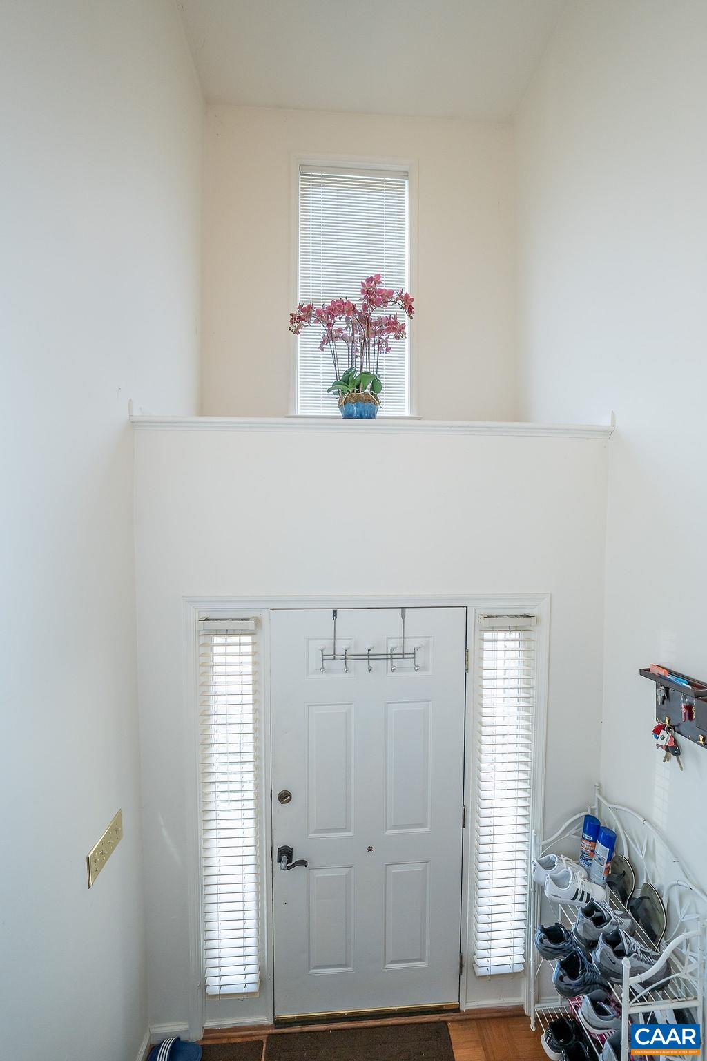 1302 Wimbledon Way Charlottesville, VA 22901 - Photo 7 of 60