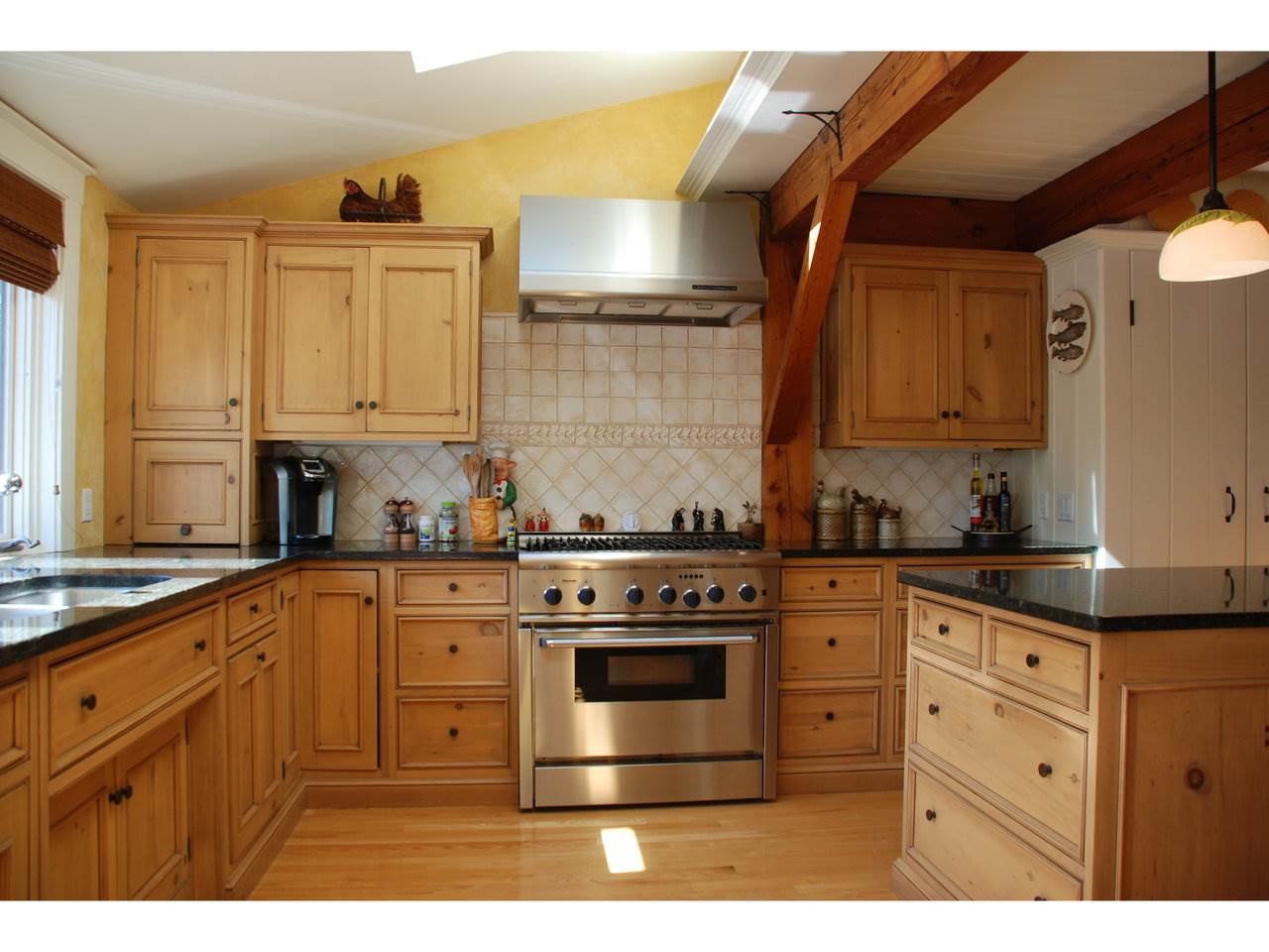 240 Clearwater Road Shelburne, VT 05482 - Photo 11 of 40 Gallery Image 11