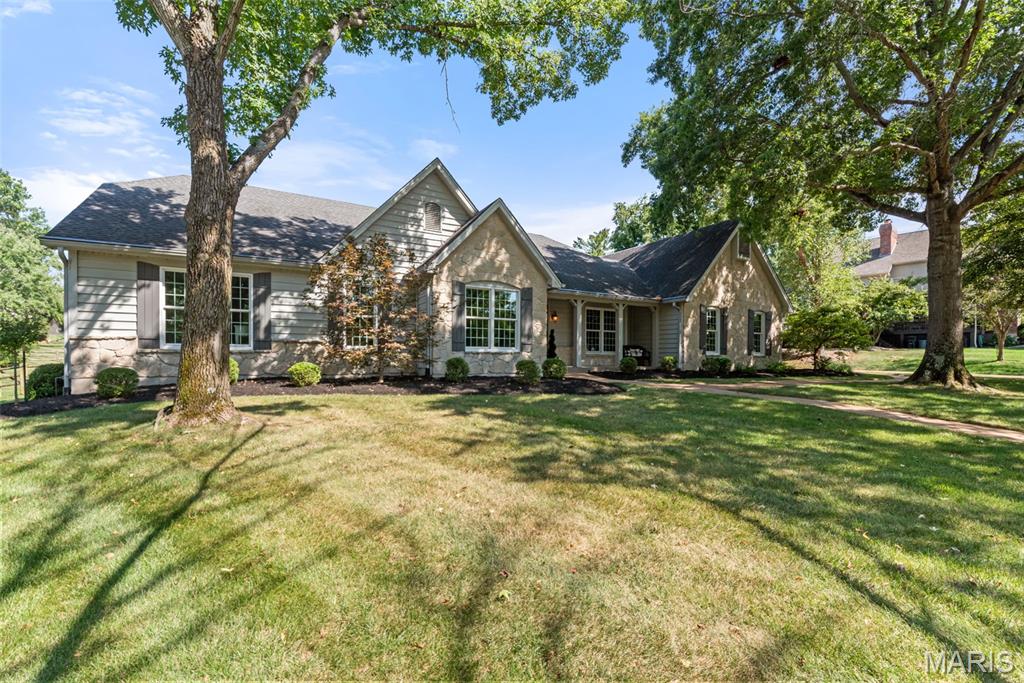 8 Wilson Ridge Court Chesterfield, MO 63005 - Photo 3 of 63 Gallery Image 3