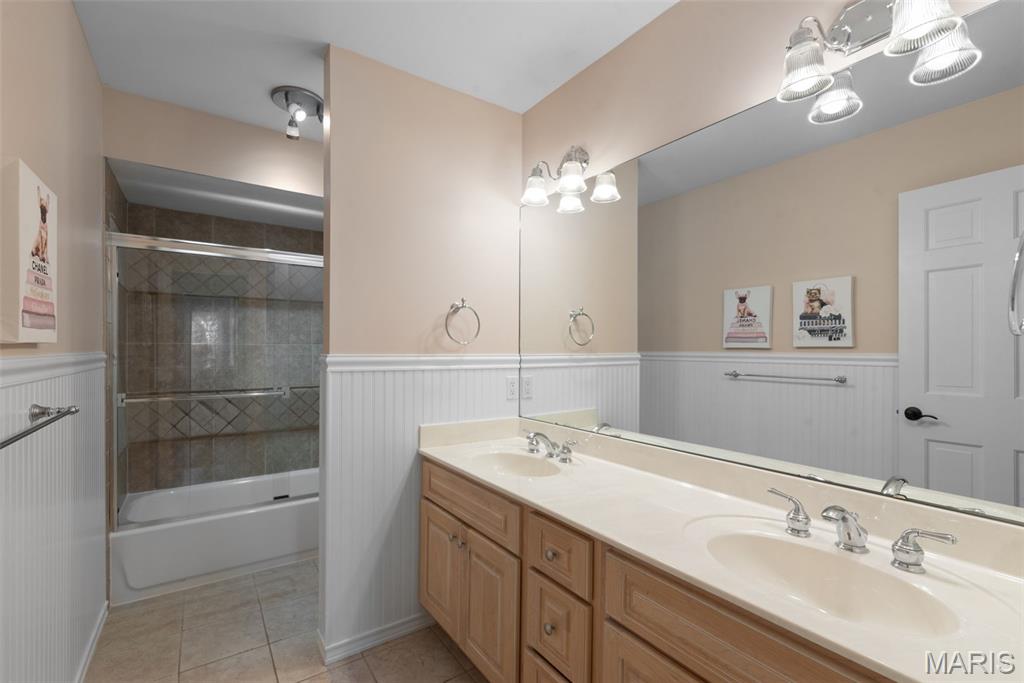 8 Wilson Ridge Court Chesterfield, MO 63005 - Photo 36 of 63 Gallery Image 36