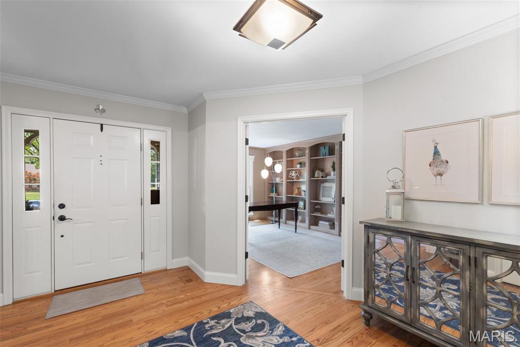 8 Wilson Ridge Court Chesterfield, MO 63005 - Photo 6 of 63 Gallery Image 6