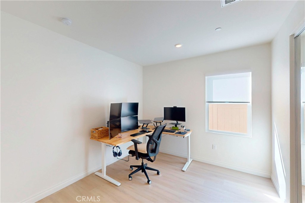 19795 Beavertail Way Riverside, CA 92508 - Photo 29 of 39 Bedroom 4