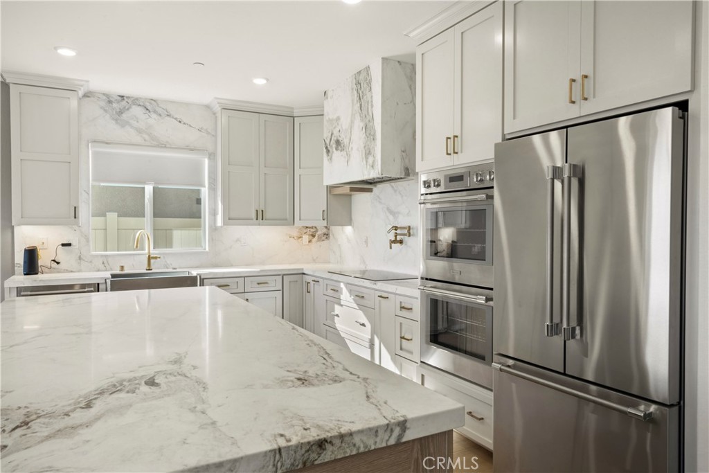 19795 Beavertail Way Riverside, CA 92508 - Photo 7 of 39 Thermador Double Convection Oven and Refrigerator