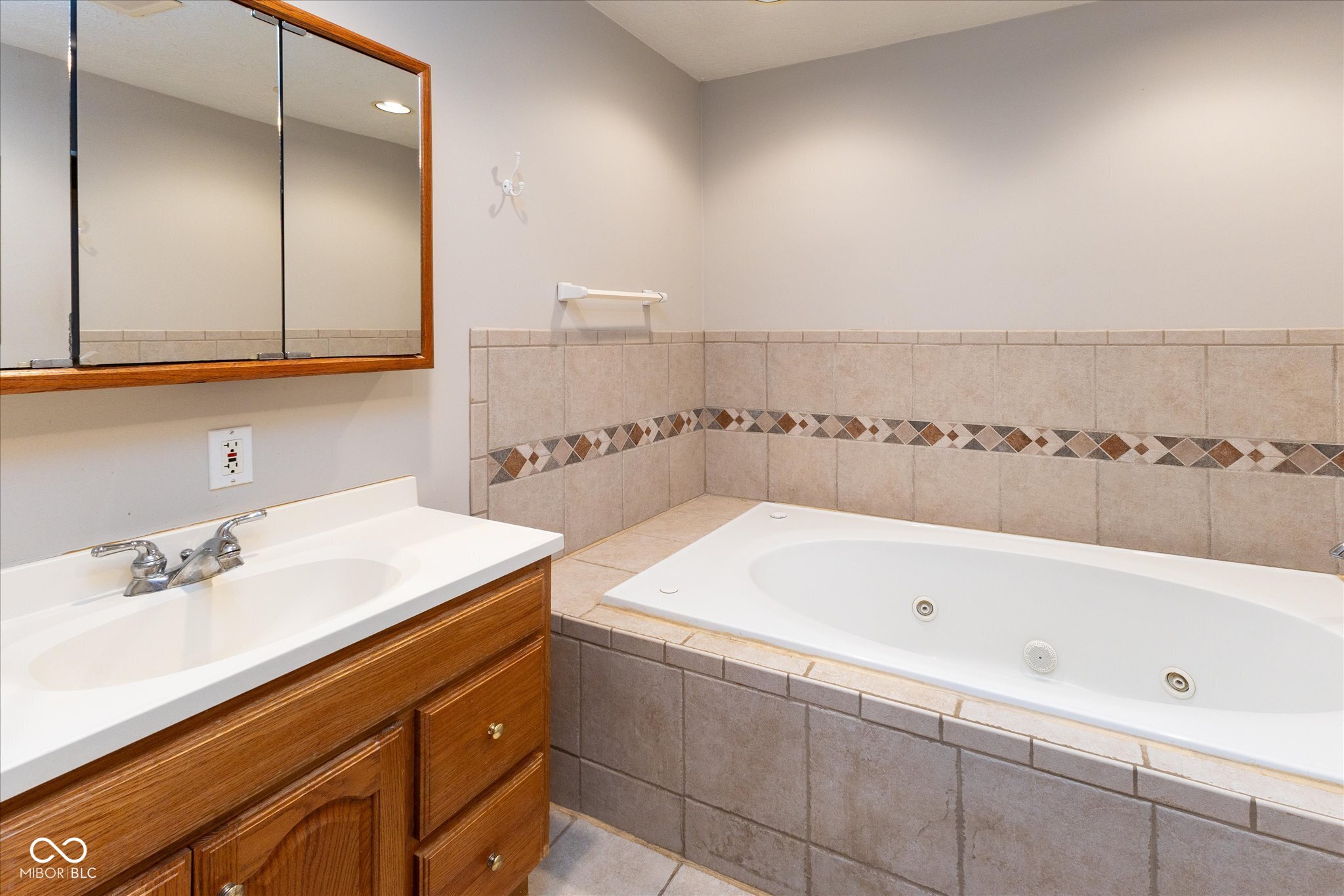 6017 Northland Road Indianapolis, IN 46228 - Photo 15 of 18