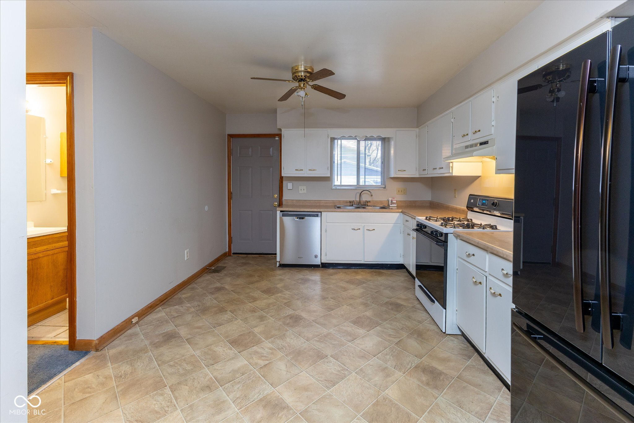 6017 Northland Road Indianapolis, IN 46228 - Photo 6 of 18