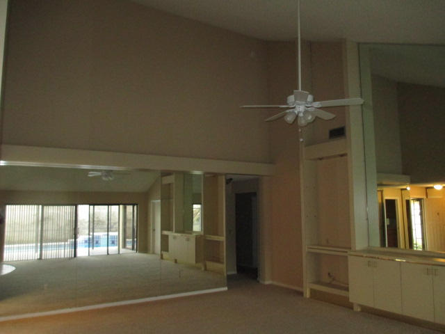 102 Ridge Road Jupiter, FL 33477 - Photo 3 of 11 Living room