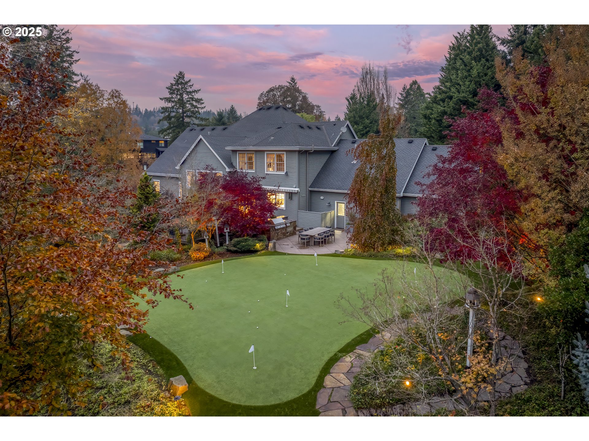 2254 Knaus Road Lake Oswego, OR 97034 - Photo 3 of 48