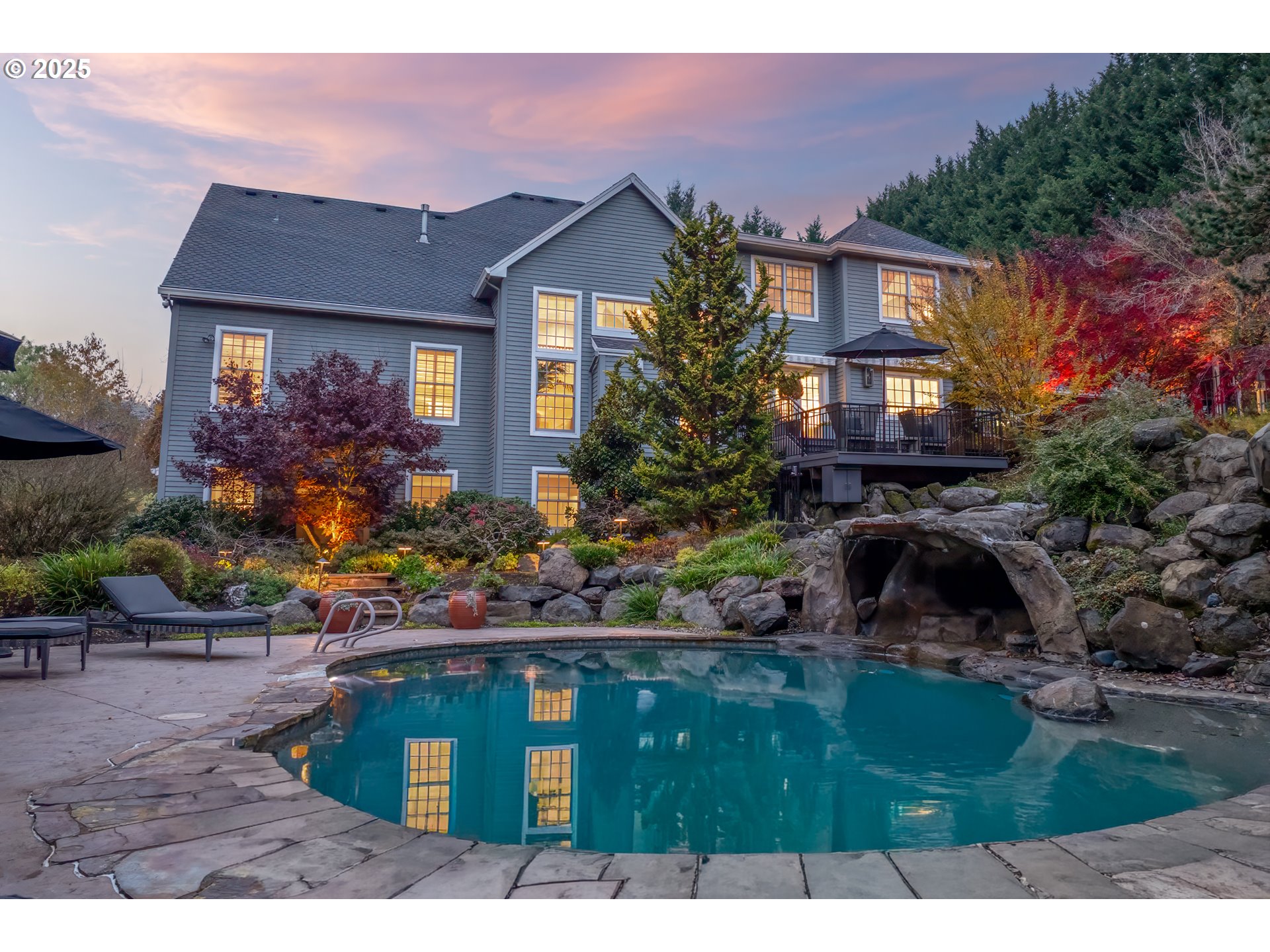 2254 Knaus Road Lake Oswego, OR 97034 - Photo 4 of 48