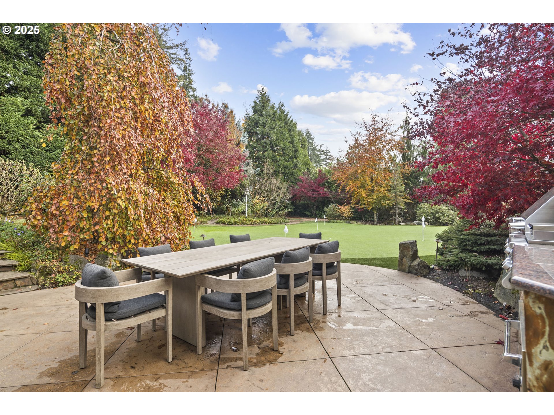 2254 Knaus Road Lake Oswego, OR 97034 - Photo 42 of 48