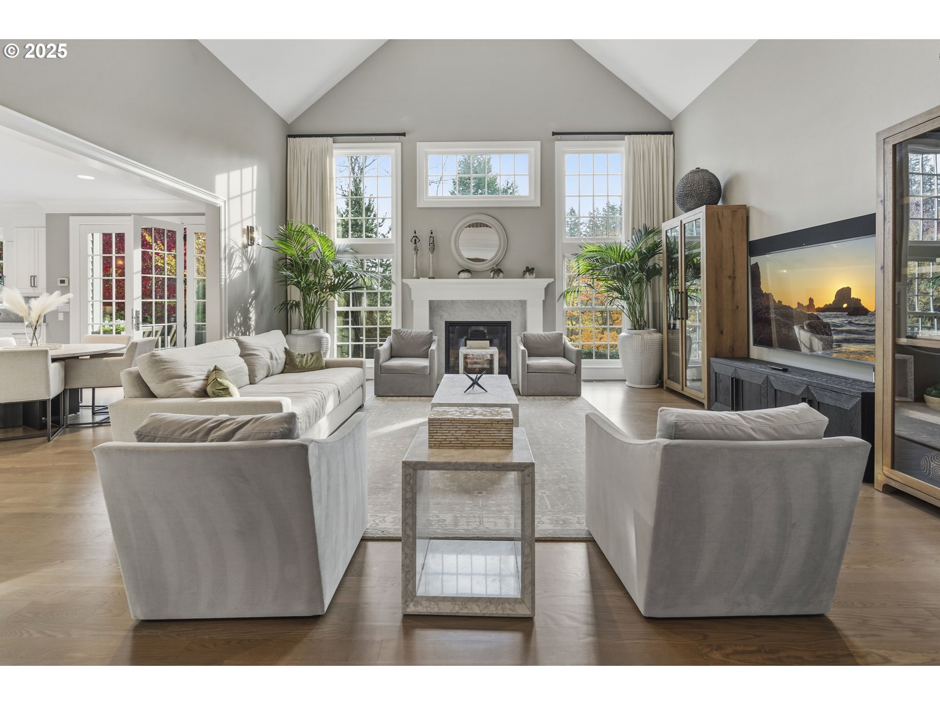 2254 Knaus Road Lake Oswego, OR 97034 - Photo 9 of 48