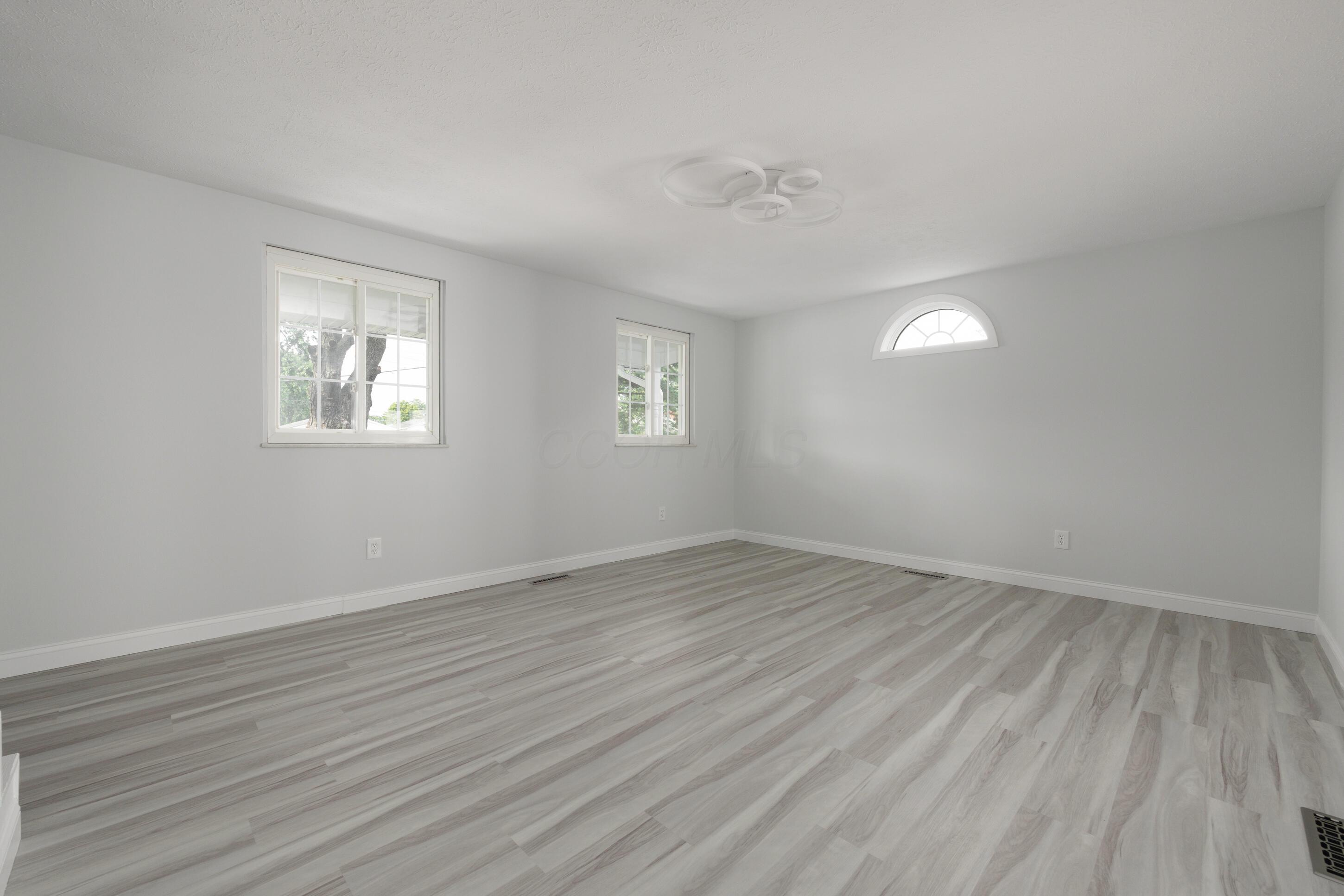 3819 Lynward Road Columbus, OH 43228 - Photo 22 of 57