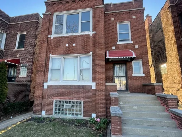 $1,750 | 3432 North Central Park Avenue, Unit 1, Chicago, IL 60618