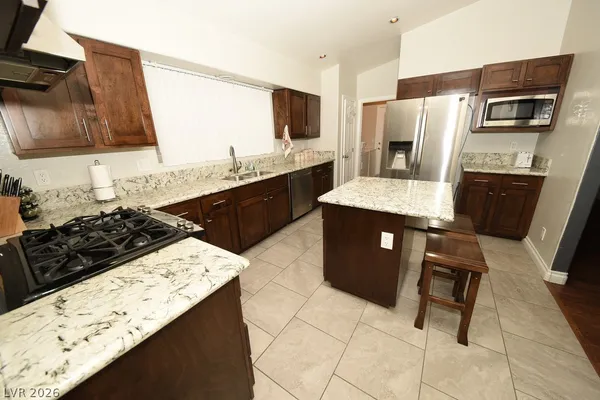 $2,400 | 4357 Flagship Court, Las Vegas, NV 89121