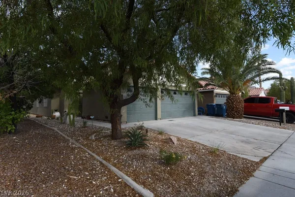 $2,400 | 4357 Flagship Court, Las Vegas, NV 89121