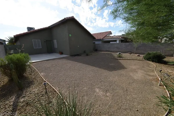 $2,400 | 4357 Flagship Court, Las Vegas, NV 89121