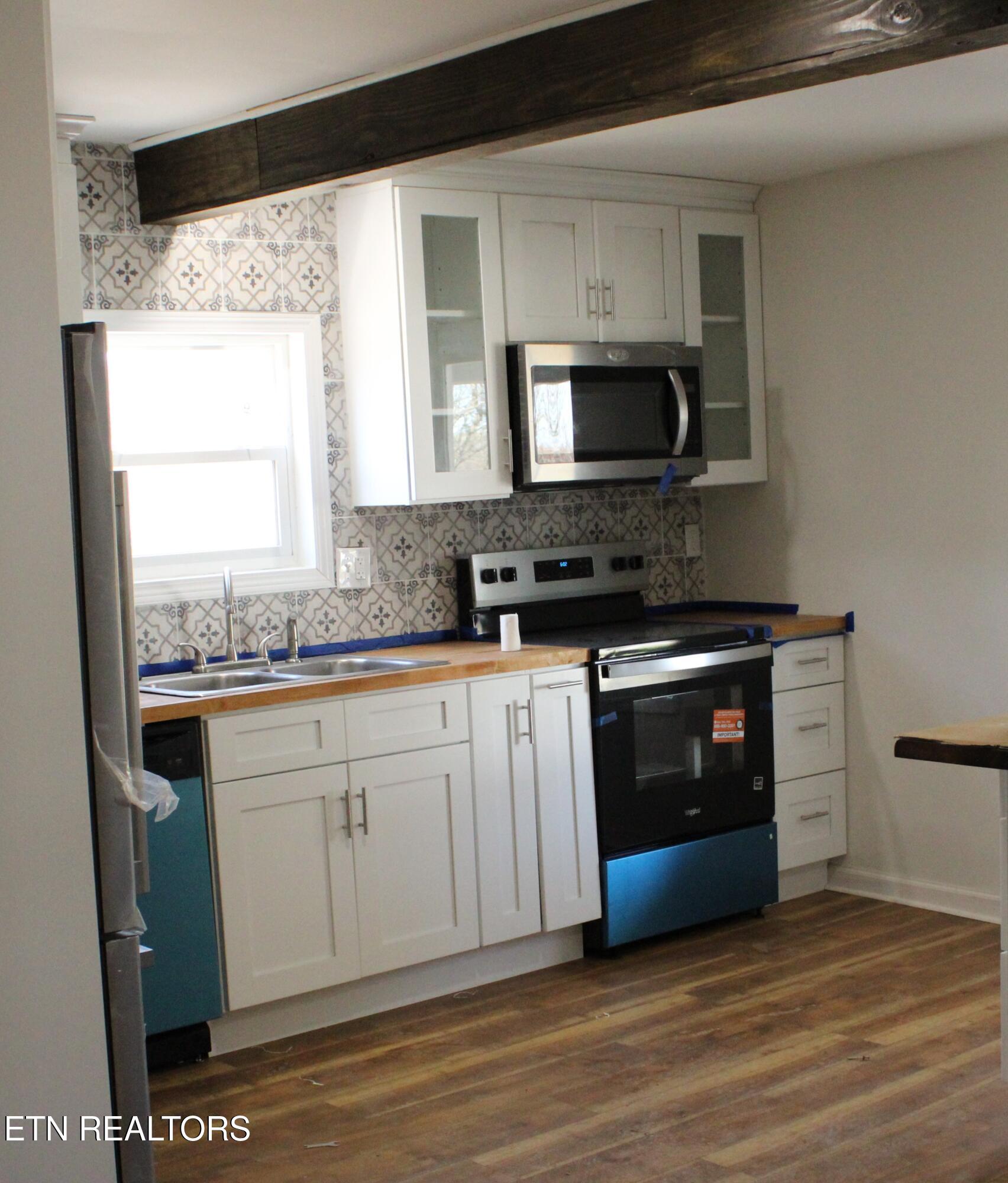 2281 Lone Mountain Road, Unit A Tazewell, TN 37879 - Photo 3 of 36 2281 Kitchen 4