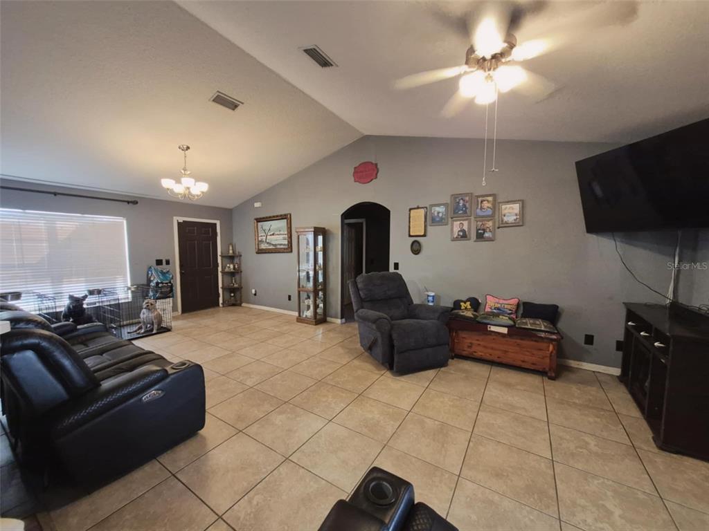 18 Pine Course Loop Ocala, FL 34472 - Photo 9 of 14