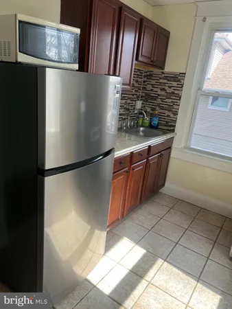$2,050 | 3021 Glenmore Avenue, Baltimore, MD 21214