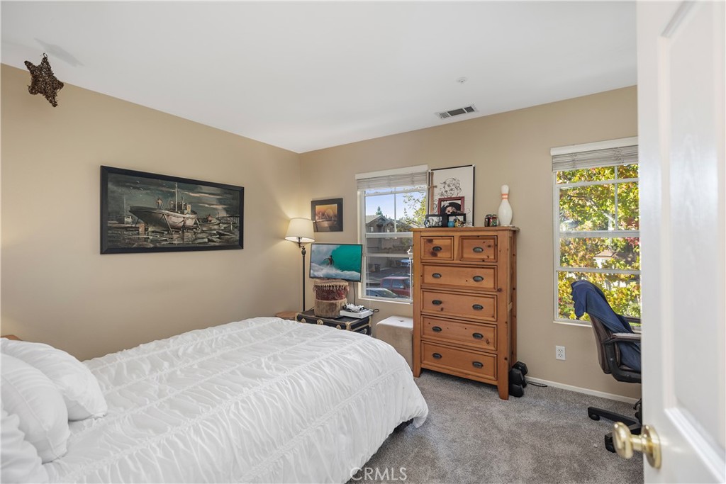 38 Red Bud Aliso Viejo, CA 92656 - Photo 21 of 28 Guest bedroom upstairs.