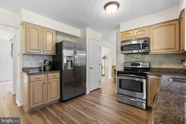 $725,000 | 6950 Newberry Drive, Columbia, MD 21044