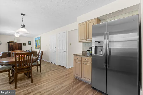 $725,000 | 6950 Newberry Drive, Columbia, MD 21044