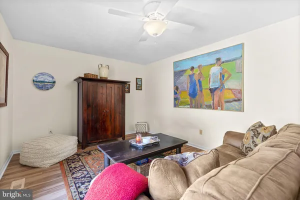 $725,000 | 6950 Newberry Drive, Columbia, MD 21044