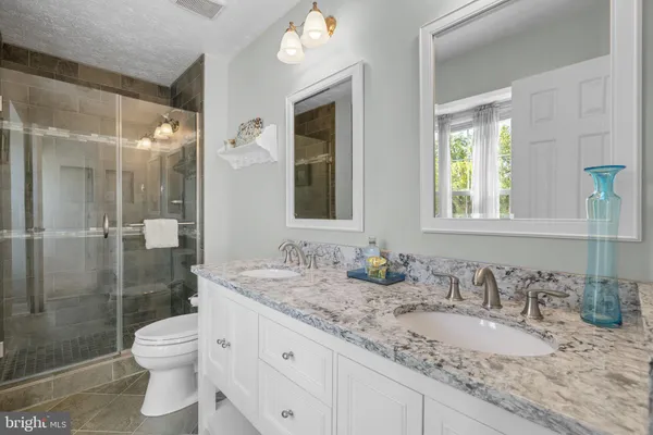 $725,000 | 6950 Newberry Drive, Columbia, MD 21044