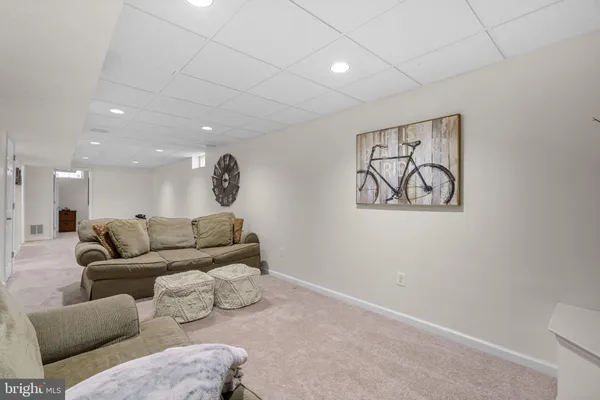 $725,000 | 6950 Newberry Drive, Columbia, MD 21044