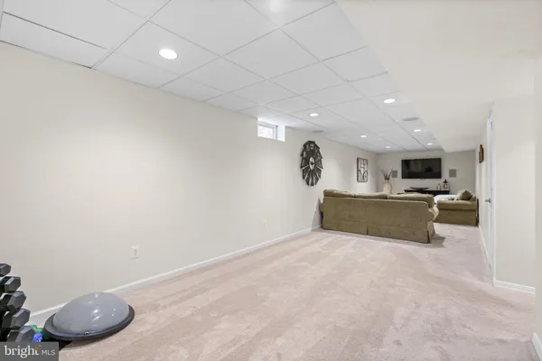 $725,000 | 6950 Newberry Drive, Columbia, MD 21044