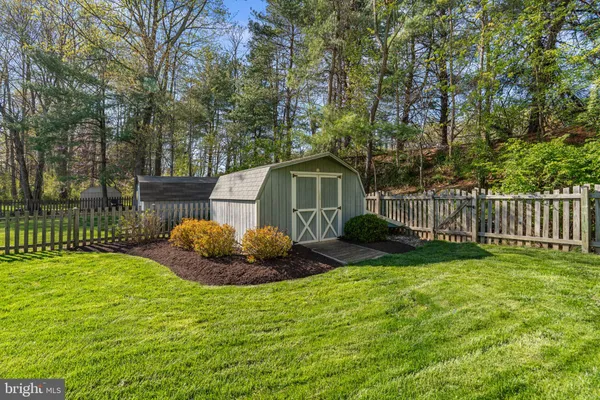 $725,000 | 6950 Newberry Drive, Columbia, MD 21044