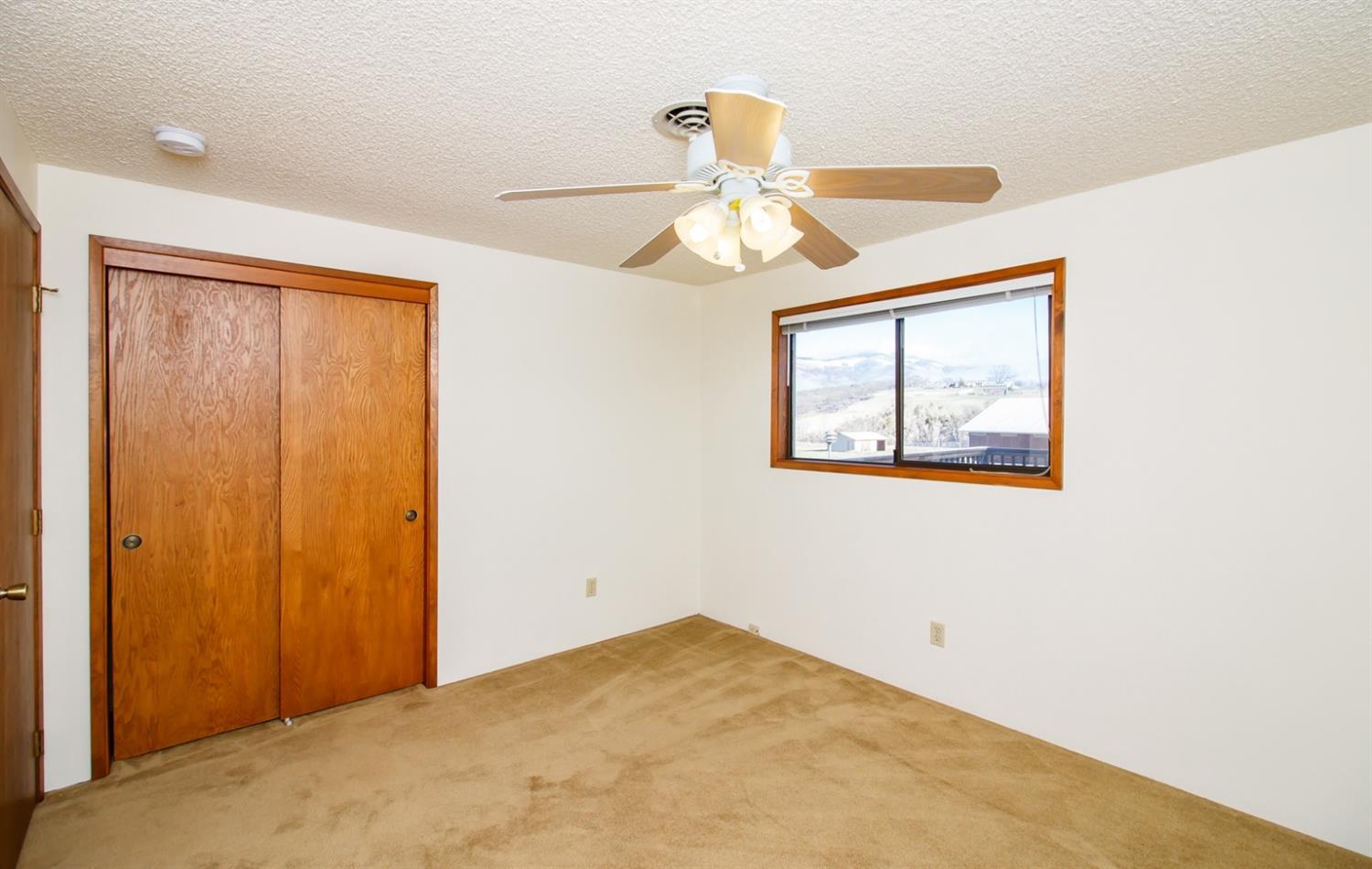 1257 Neil Creek Road Ashland, OR 97520 - Photo 24 of 34 Bedroom #4