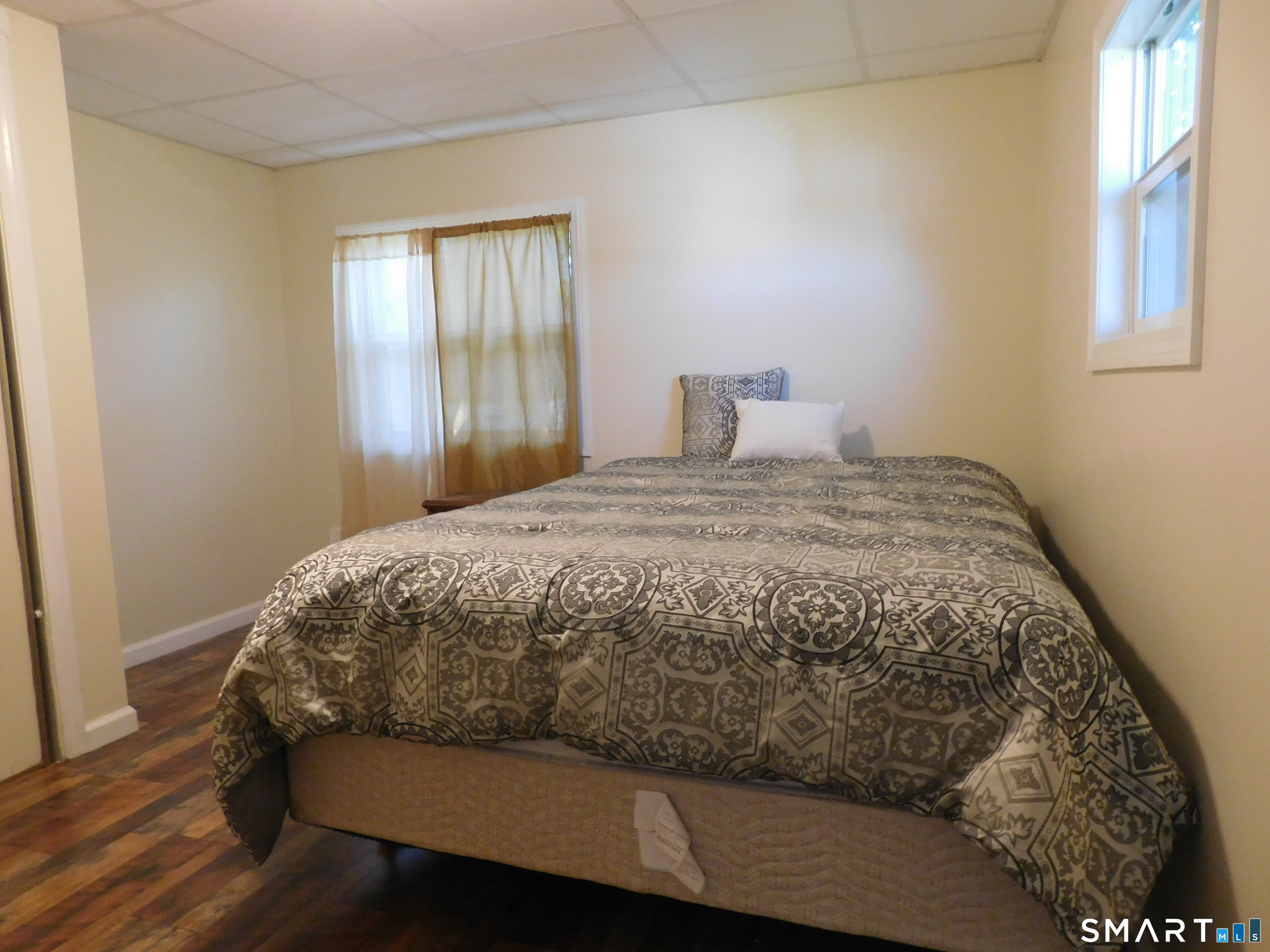 24 E Street Groton, CT 06340 - Photo 8 of 11