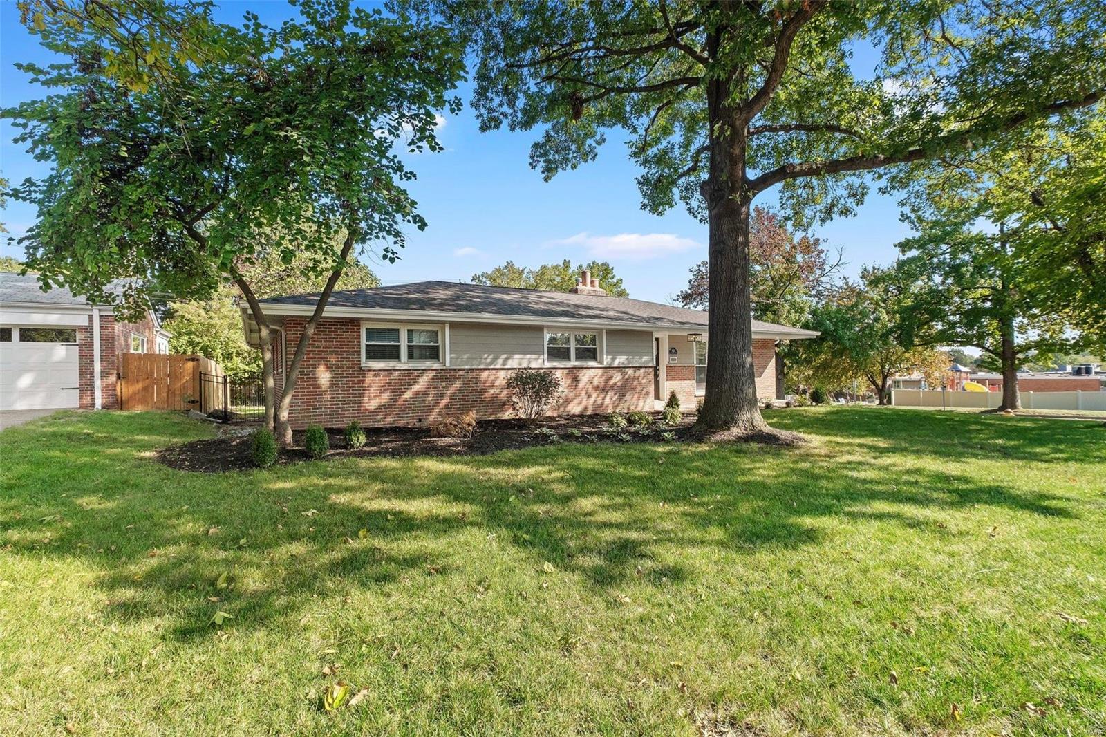 9221 Litzsinger Road St. Louis, MO 63144 - Photo 2 of 43 Gallery Image 2