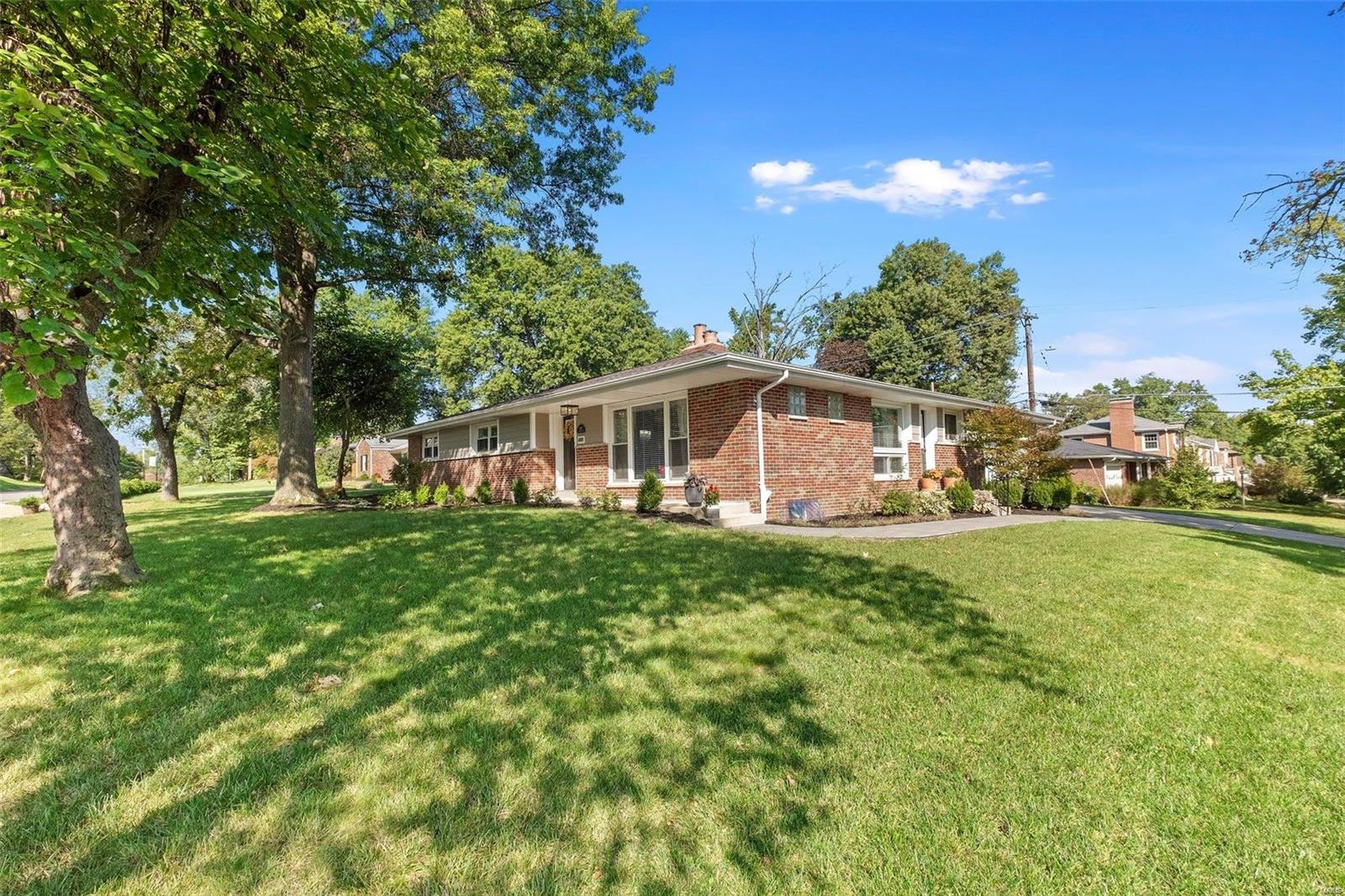 9221 Litzsinger Road St. Louis, MO 63144 - Photo 3 of 43 Gallery Image 3
