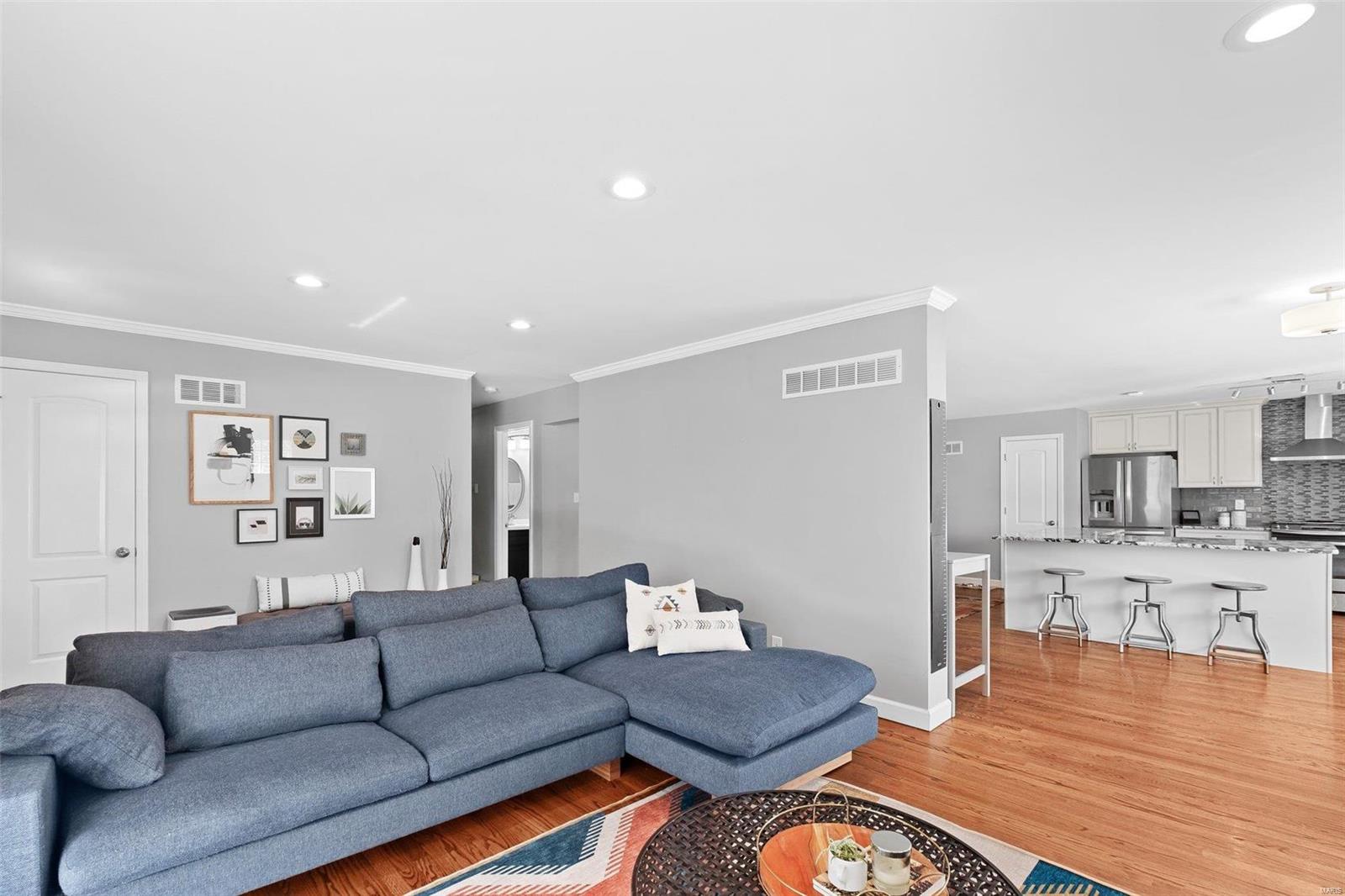 9221 Litzsinger Road St. Louis, MO 63144 - Photo 7 of 43 Gallery Image 7
