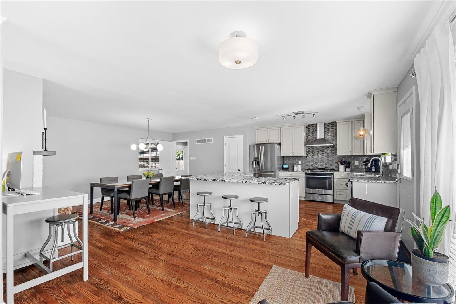 9221 Litzsinger Road St. Louis, MO 63144 - Photo 8 of 43 Gallery Image 8