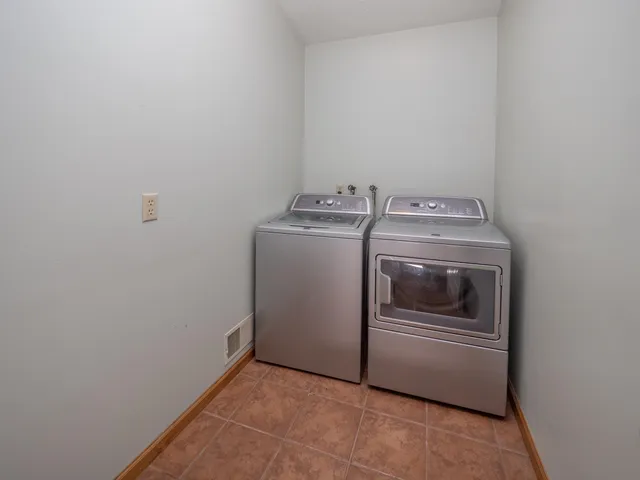 $455,000 | 11265 East H J Avenue, Galesburg, MI 49053