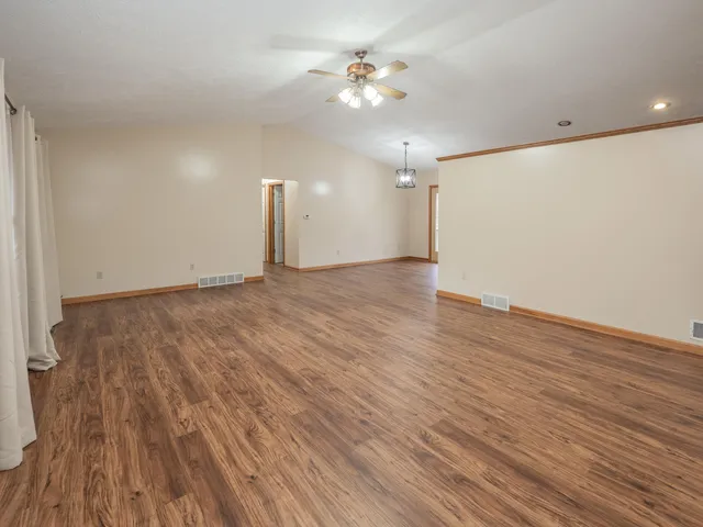 $455,000 | 11265 East H J Avenue, Galesburg, MI 49053