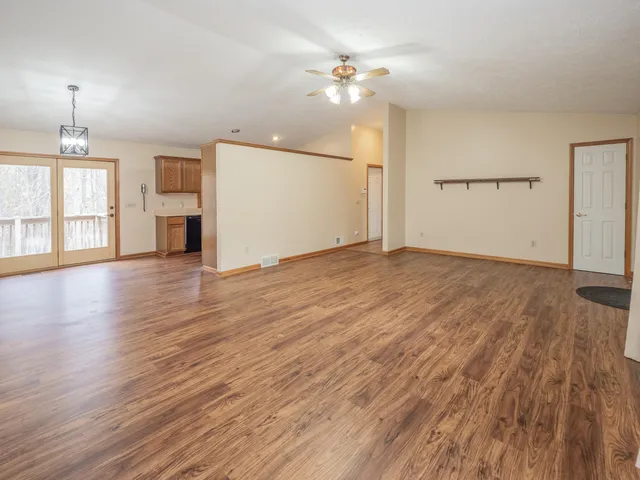 $455,000 | 11265 East H J Avenue, Galesburg, MI 49053