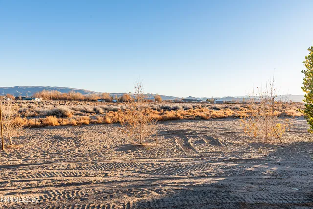 $420,000 | 2595 4th Street, Silver Springs, NV 89429