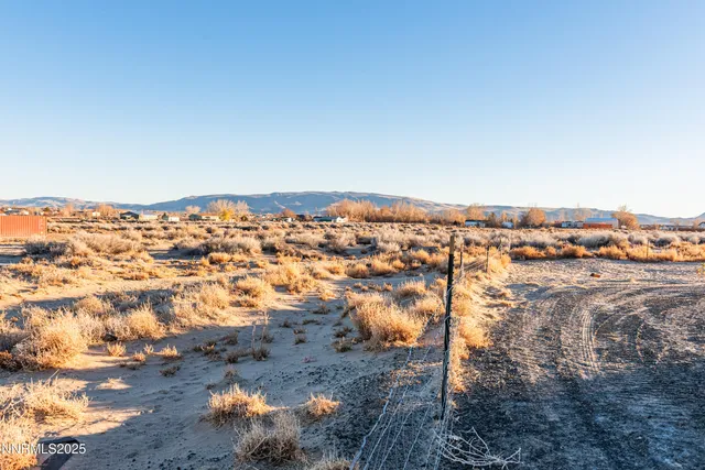 $420,000 | 2595 4th Street, Silver Springs, NV 89429