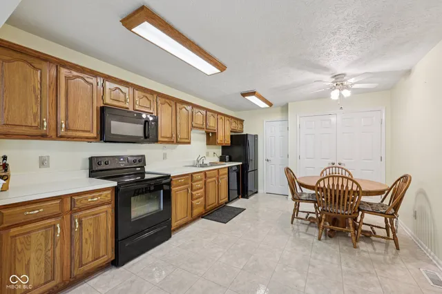 $237,500 | 251 Andrews Boulevard, Plainfield, IN 46168