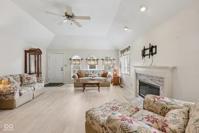 $237,500 | 251 Andrews Boulevard, Plainfield, IN 46168