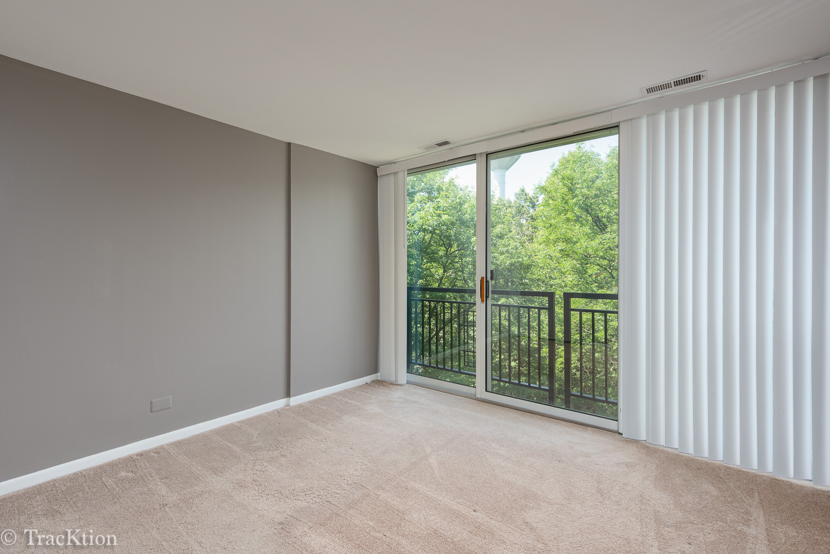 1833 Four Lakes Avenue, Unit 4H Lisle, IL 60532 - Photo 9 of 11