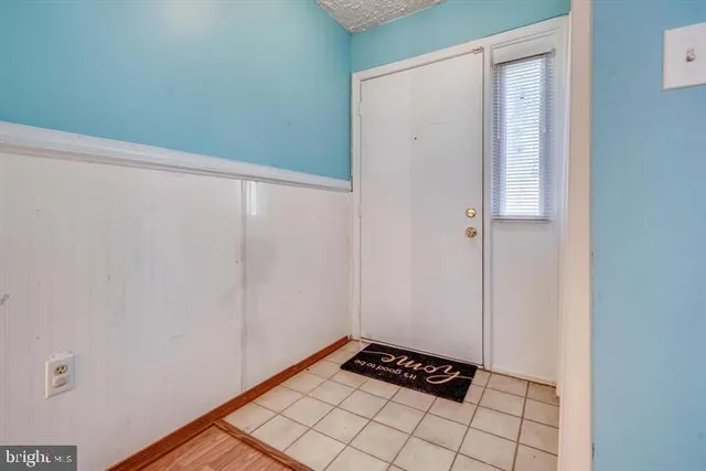 a view of a closet area